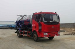 解放单桥吸污车